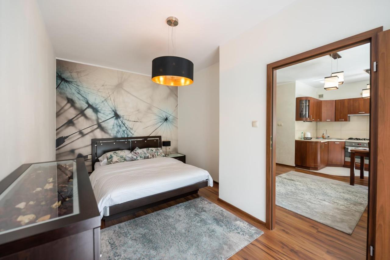 Ogrodowa Warm Wood Apartment Varsovia Exterior foto